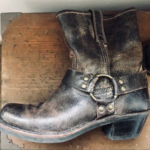 FRYE Women’s Harness 8R Boots (W 7.5-8)